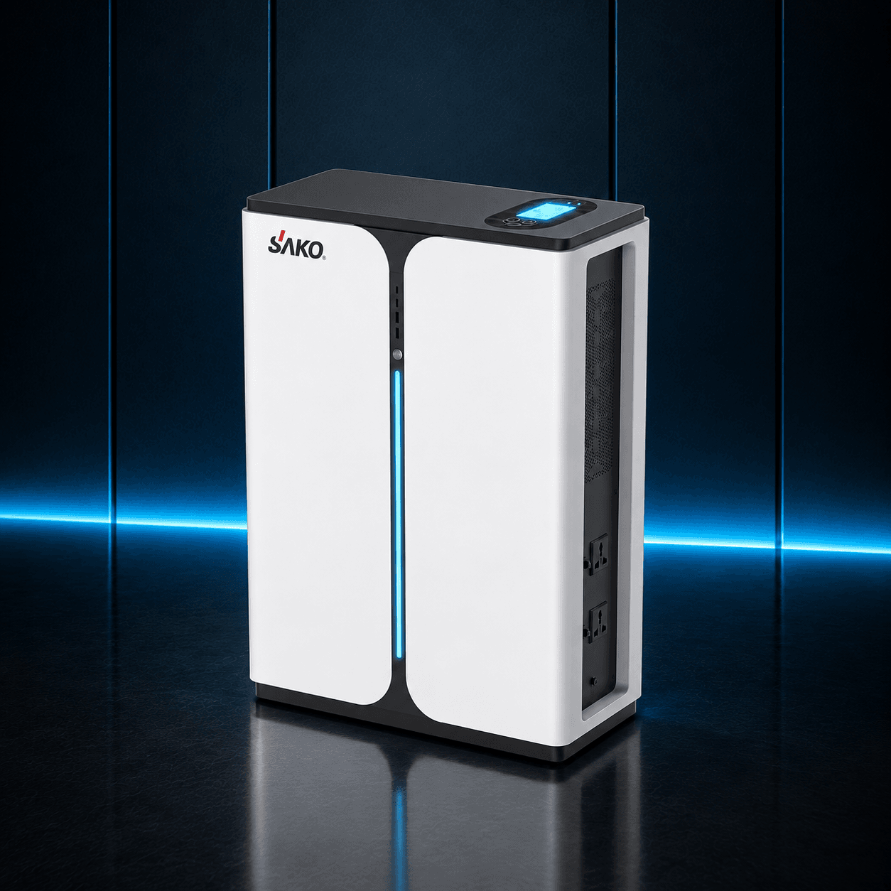 Зарядна станція Sako Alpha ESS 3kW/5.12kWh All-in-one у темній студії